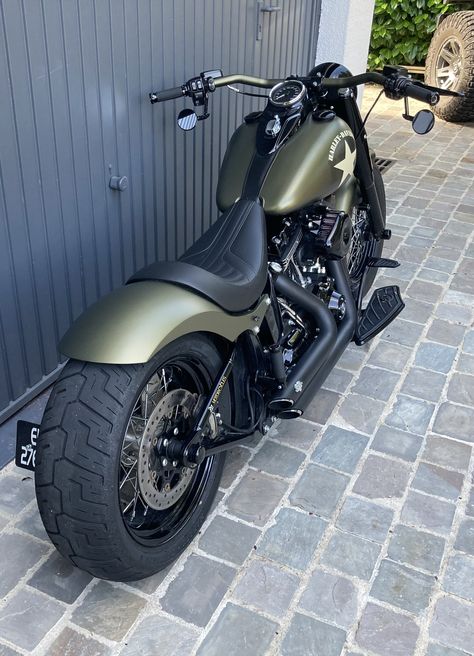 Harley Davidson Softail Slim S 2016 Harley Davidson Softail Slim, Harley Softail Slim, Bobber Motorcycles, Harley Fatboy, Motorcycle Paint, Harley Davidson Softail, Motorcycle Paint Jobs, Vintage Motorcycle Posters, Softail Slim