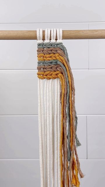 How To Add Color To Macrame, Macrame Fringe Tutorial, Macrame Ends, Macrame Braids, Larks Head Knot, Constructed Textiles, Macrame Wall Hanger, Free Macrame Patterns, Macrame Wall Hangings