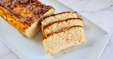 Easiest Cottage Cheese Bread with Almond Flour Keto Recipe Keto Cottage Cheese Bread, Keto Cottage Cheese Dessert, Low Carb Cottage Cheese Recipes, Easy Gluten Free Bread Recipe, Easy Gluten Free Bread, Bread With Almond Flour, Cottage Cheese Bread Recipe, Keto Cottage Cheese, Clean Low Carb