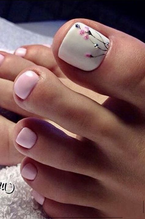 Toenail Art Designs, Feet Nail Design, Pedicure Designs Toenails, Pedicure Nail Designs, Gel Toe Nails, Toe Nail Color, Pretty Toe Nails, Cute Toe Nails, Summer Toe Nails