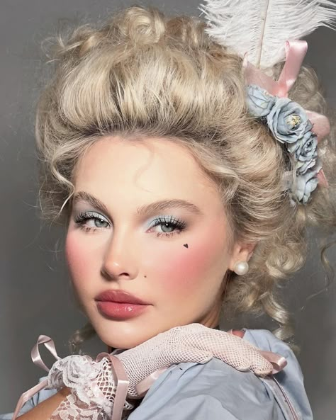 1800s Makeup, Marie Antoinette Makeup, Rococo Party, Brookelle Mckenzie, Victorian Makeup, Marie Antoinette Aesthetic, Marie Antoinette Party, Marie Antoinette Costume, Rococo Aesthetic