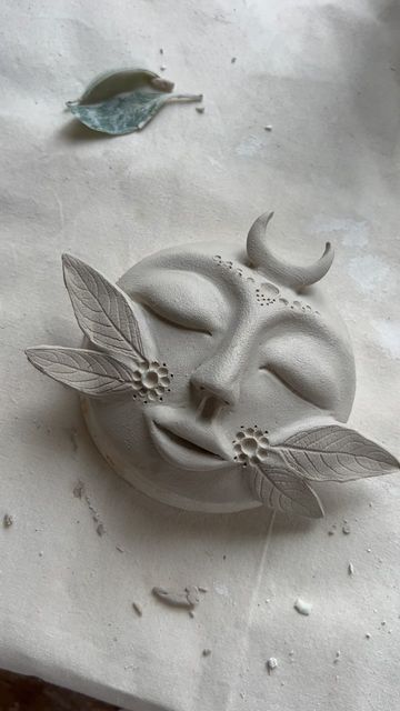 Emily Goodenough 🧚‍♀️ on Instagram: "Luna forest fae 🌙🌿 • • #cottagecore #sculpture #ceramicsculpture #fae" Ceramic Moon Face, Goddess Ceramics, Sun Face Art, Moon Sculpture, Forest Fae, Moon Faces, Sun Face, Moon Face, Moon Sun