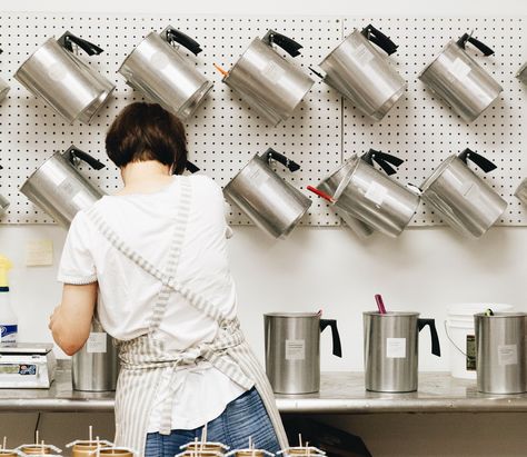 Candle Shop Display, Candle Making Room, Candle Making Party, Home Business Organization, Candle Making Studio, Candle Packaging Design, Backyard Garage, Candle Workshop, Candle Factory