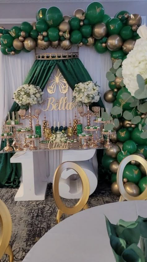 Gold Quinceanera Theme, Quince Decorations Ideas, Emerald Green Quinceanera Theme, Enchanted Forest Quinceanera Theme, Sweet 16 Party Planning, Green Quinceanera Theme, Princess Backdrop, Princess Tiana Birthday Party, Emerald Green Wedding Theme