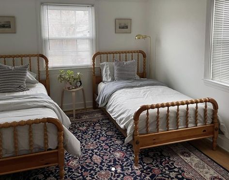 Wood Twin Beds Guest Room, Spindle Bed Wood, Vintage Wood Twin Bed, Double Twin Guest Bedroom, Wooden Spindle Bed, Vintage Twin Bed Frame, Vintage Twin Bed, Twin Beds Guest Room Small Bedrooms, Toddler Twin Bedroom Ideas