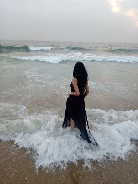 Black Dress On Beach, Marina Beach Chennai Photography, Photoshoot Black Dress, Marina Beach Chennai, Marina Beach, Global Dress, Travel Pictures Poses, Beach Pictures Poses, Beach Photography Poses