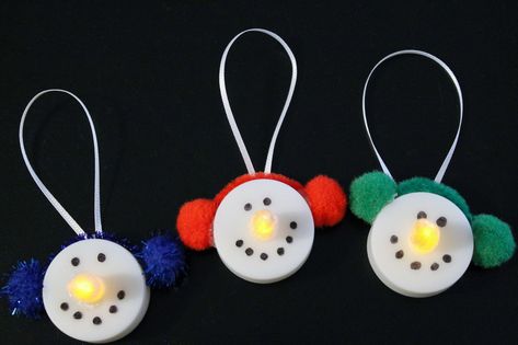 Tealight Snowman Ornament, Tealight Ornaments Diy, Tea Light Christmas Ornaments, Snowman Tealight Ornament, Friday Themes, Tealight Ornaments, Snowman Birthday Party, Student Senate, Snowman Tealight