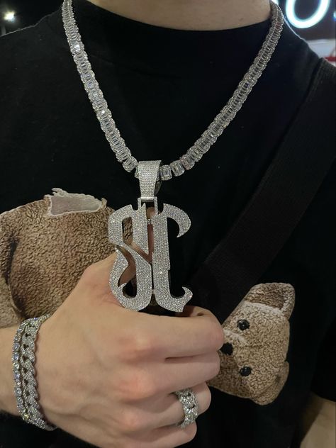 Roddy Ricch Chain, Cartoon Rappers, Roddy Ricch, Chain Gang, Mens Fashion Jewelry, Y2k Jewelry, Fashion Suits For Men, Hype Shoes, Fashion Suits