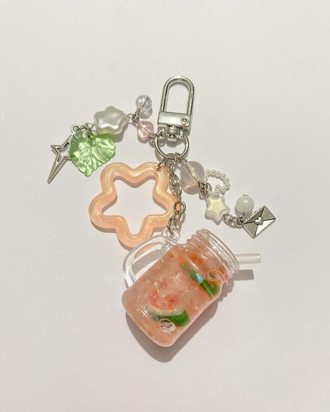 ˚ ༘ ೀ⋆｡˚fruity summer iced drinks 🍹 !! matching peach and watermelon keychains ⋆｡𖦹°‧🫧₊˚⊹♡ #jewelry#handmade#handmadejewelry#handmadeaccessory#handmadeaccessories#matching#matchingkeychainshandmadejewellery#jewellery#handmadejewelry#cutekeychains#keychain#keychains#trinkets#charms#aesthetic#cute#handmadegifts#cutegifts#matchingset#duo#bsf#accessories#keychainlover#keychainshop#keychainswag#keycharm#jewelrylover #jewelrymaker#smallbusiness#smallbusinessaustralia#cuteaccessories Summer Iced Drinks, Iced Drinks, Jewelry Maker, Watermelon, Handmade Jewelry, Drinks