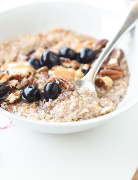 This hemp heart oatmeal recipe is the best creamy keto-friendly porridge recipe to start the day! If you are tired of eggs for breakfast on your keto journey, try this keto maple pecan porridge recipe made with hemp hearts! Bonus, the recipe is also a great vegan keto breakfast, 100% egg-free and dairy-free. Hemp Hearts Recipes Breakfast, Recipes Using Hemp Hearts, Keto Oatmeal Recipes, Hemp Hearts Benefits, Recipes With Hemp Hearts, Vegan Keto Breakfast, Hemp Recipes Vegan, Hemp Heart Recipes, Hemp Hearts Keto Recipes