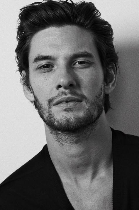 Ben Barnes Sirius, The Darkling, Ben Barnes, Sirius Black, Robert Pattinson, Chris Hemsworth, Man Crush, Narnia, Descendants