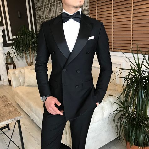 Black Wedding Suits, Tuxedo Prom, Wedding Suits For Men, Blazer Wedding, Prom Costume, Tailor Made Suits, Suit Stores, Black Suit Wedding, Custom Made Suits