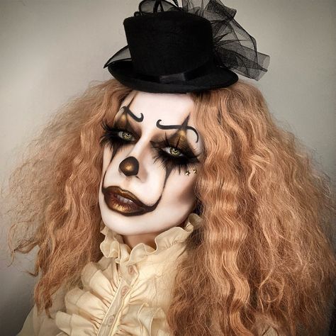 Victorian Clown, Pocket Dog, Horror Make-up, Halloween Clown, Amazing Halloween Makeup, Beauty Lash, Face Painting Halloween, Scary Clowns, Dope Makeup