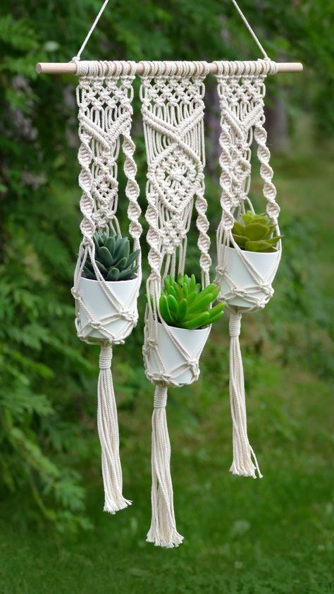 macrame plant hanger diy, hanging plant ideas diy, macrame wall hanging, home decor ideas, hanging basket ideas, pot hanger, macrame plantas, hanging plant holders, Plant Hanger Tutorial, Josephine Knot, Macrame School, Wall Macrame, Macrame Wall Hanger, Wall Plant Hanger, Macrame Colar, Macrame Plant Hanger Tutorial, Free Macrame Patterns