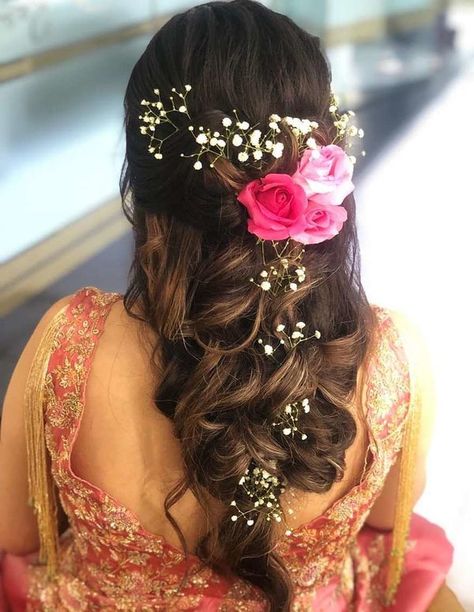 Hairstyle For Brides, Open Hair, Girl Hair Colors, Bridal Bun, Bridal Hairdo, Bridal Braids, Bridal Hair Buns, Indian Wedding Hairstyles, Open Hairstyles