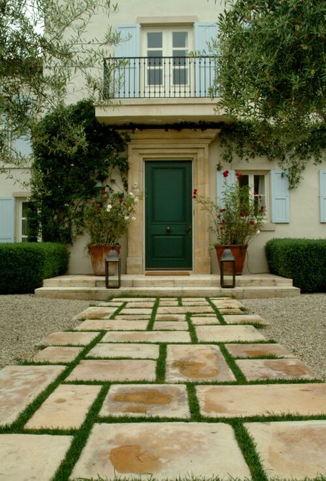 pacific palisades provence country house | san remo drive | whipple russell architects Remo Drive, Country Home Style, Rustic Interior Style, Home Styles Exterior, Rustic Landscape, Garden Door, Luxury Modern Homes, French Country Home, Nancy Meyers