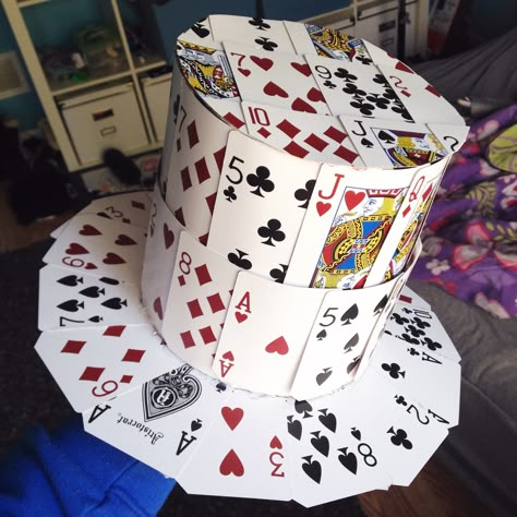 Diy Mad Hatter Hat, Playing Card Crafts, Dekorasi Halloween, A Playing Card, Alice In Wonderland Tea Party Birthday, Crazy Hat, Crazy Hat Day, Silly Hats, Mad Hatter Hat