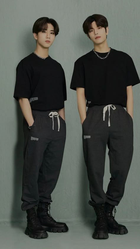 Seungmin Cardboard Cutout, Han Full Body Skz, Seungmin Tank Top, Seungmin Outfit Inspiration, Han Outfits Skz, Seungmin Full Body Photo, Han Jisung Outfits, Han Outfits, Seungmin Outfit