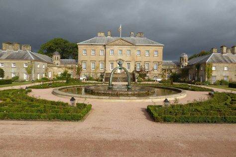 A house fit for an Earl! The history of Dumfries House in south-west Scotland largely revolves around two men, separated in time by almost 250 years. Ireland Places To Visit, Dumfries House, Rosslyn Chapel, Scottish History, Water Shoot, Blue Drawings, Scotland Castles, Dry Stone, British Heritage