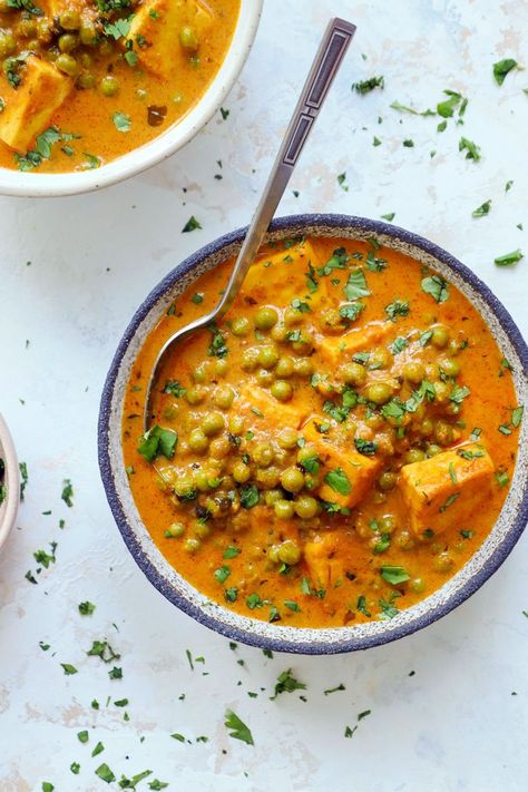 Matar Paneer (Instant Pot and Stovetop) | My Heart Beets Mattar Paneer, Chicken Curry Recipe Easy, Indian Dinner, Easy Indian Recipes, Paneer Recipes, Masala Recipe, Curry Chicken Recipes, Curry Recipes, Vegetarian Dishes