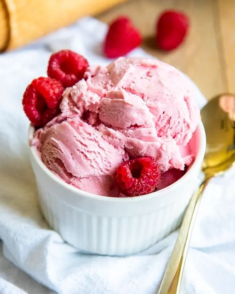 This fresh raspberry ice cream is so sweet, creamy, and refreshing and is the perfect way to cool down on a hot summer day! It's egg and cook free, and so easy to make! Raspberry Ice Cream Recipe, Ice Cream Recipes Machine, Chocolate Fudge Sauce, Easy Ice Cream Recipe, Raspberry Ice Cream, Delish Desserts, Ice Cream Maker Recipes, Ice Cream Mixture, Easy Ice Cream