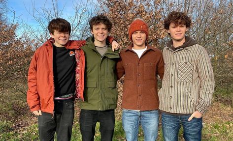 The Brothers Trust, Brothers Trust, Tom Holland Instagram, Holland Brothers, Holland Family, Harry Holland, Spider Man Movie, Spider Man 3, Tom Holland Zendaya