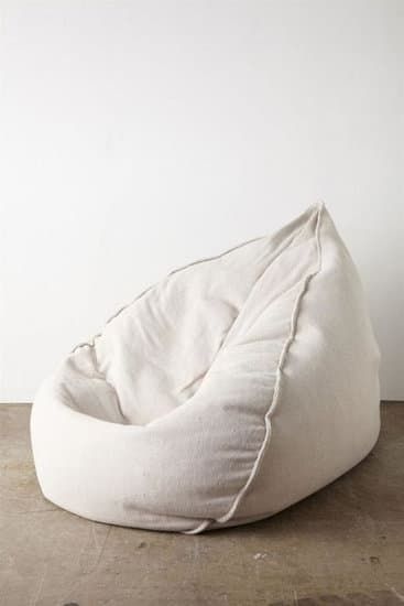 Diy Bean Bag Chair, Bean Bag Lounge Chair, Bean Bag Living Room, Bean Bag Design, Modern Bean Bags, Relaxing Living Room, Nordic Sofa, Living Room Nordic, Bean Bag Cover