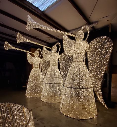 3D Trumpeting Angels | Commercial Holiday Decorations & Seasonal Banners Office Christmas Decorations Contest, Commercial Christmas Decorations, Mall Decor, Diwali Lights, Rgb Lights, Holiday Banner, Xmas Deco, Parade Float, Office Christmas Decorations