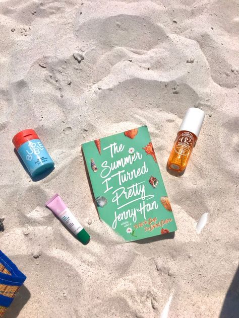 Preppy Lifestyle Pfp, Preppy Beach Pfp, Preppy Girl Aesthetic, Tsitp Aesthetic, Glossier Skincare, Beach Skincare, Beachy Preppy, Basic Aussie, Aesthetic Beachy