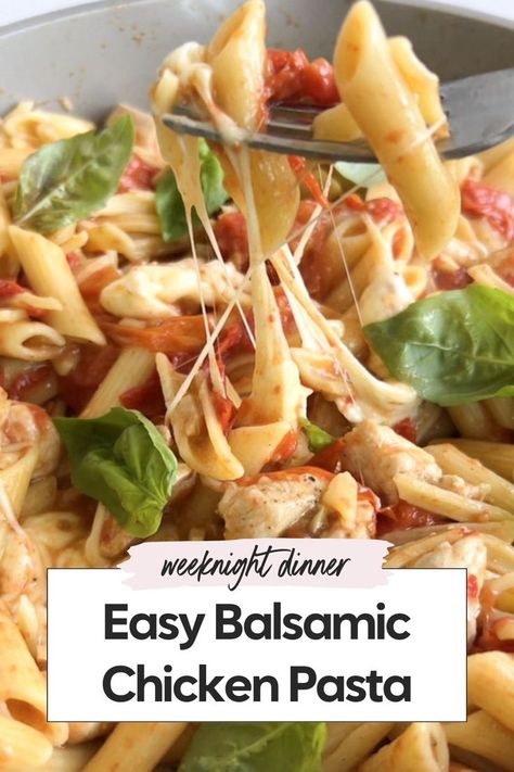 This balsamic chicken pasta is a healthy and quick dish, full of flavor and easy to make. The combination of balsamic chicken and pasta with chicken breast, cherry tomatoes, and balsamic vinegar makes it a protein packed meal. Perfect for a simple yet tasty balsamic pasta dinner! Easy Balsamic Chicken, Balsamic Chicken Pasta, Balsamic Pasta, High Protein Recipes Dinner, Lazy Dinner, Chicken And Pasta, Pasta With Chicken, High Protein Dinner, Quick Salads