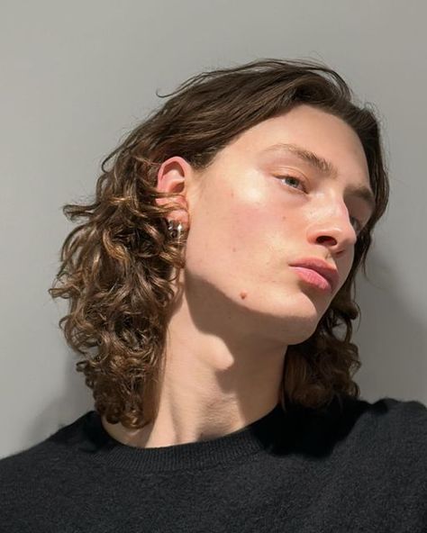 JELLE DE BEER on Instagram: "Longer hair is coming in 2023 x" Guys With Longer Hair, Men’s Long Curly Haircut, Long Hair Haircut Men, Short Hairstyles For Men Curly Hair, Long Haired Man, Men Long Hairstyles, Men Long Hair, Mens Long Hair, Long Hair Men