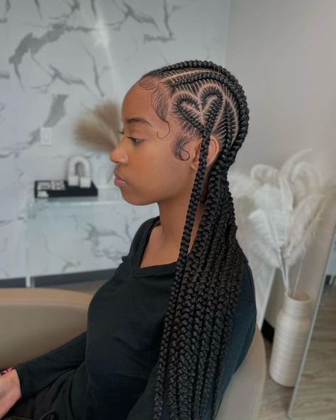 Houston Braider | By Rachel Lauren on Instagram: "Add a heart braid to your next stitch braid appointment 🤍 • • • #houstonbraids #houstonbraider #knotlessbraids #knotlessbraidshouston #stitchbraids #houstonstitchbraider #houstonstitchbraids" French Braids With Heart On Side, Love Heart Braids, Baddie Braids Hairstyles 2024, Stitch Braids With Heart Design, Side Part Box Braids, Heart Braided Hairstyles, Heart Stitch Braids, Stitch Braids With Heart, Heart Shaped Braids