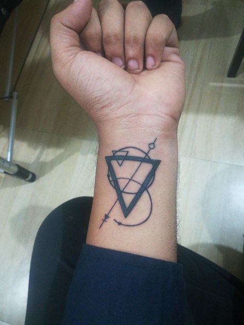 Geometry - Artist Aby @ Local shop Kerala India #tattoos #tattoo #beauty Kerala Saree Blouse, Colored Tattoo Design, Kerala Saree, Prison Tattoos, Kerala India, R Tattoo, Shop Local, Tattoo Photos, Shop Blouses