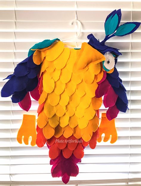 Kevin Costume, Kevin From Up, Halloween Party Backdrop, School Costume, Baby Costumes Girl, Bird Costume, Baby First Halloween, Up Costume