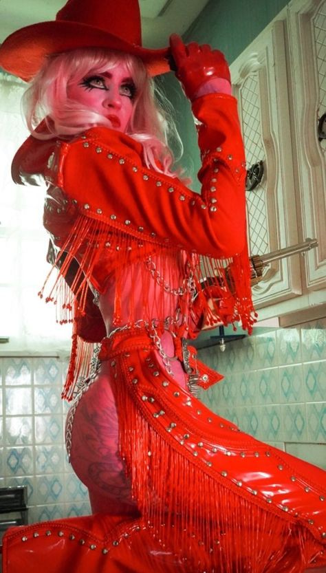 Cowgirl Performance Outfit, Red Disco Cowgirl, Pink Cowboy Costume, Rhinestone Cowboy Aesthetic, Cowgirl Burlesque, Burlesque Show Outfit, Pink Cowboy Outfit, Pink Cowboy Aesthetic, Chappell Roan Cowgirl