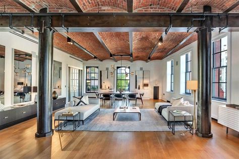 Loft Office Design, Ny Loft, Barrel Vault Ceiling, Industrial Loft Design, Nyc Loft, Loft Style Bedroom, Soho Loft, Loft Office, New York Loft