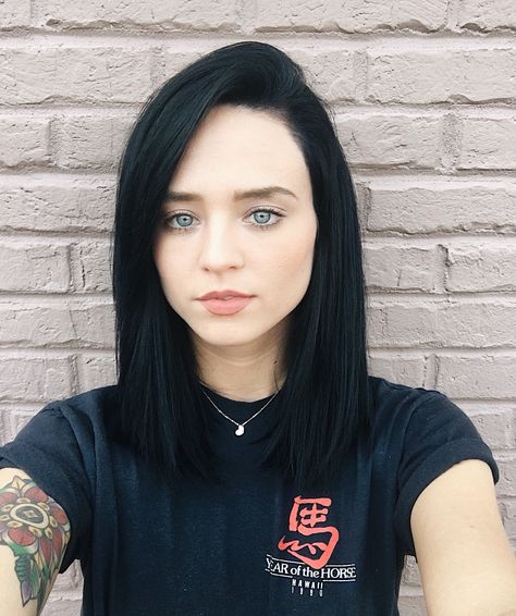 Fresh haircut.     Blue/black lob. Shoulder Length Hair Black Hair Color, Blue Black Medium Length Hair, Blue Black Hair Pale Skin, Black Bob Pale Skin, Black Lob Haircut, Dark Collar Bone Length Hair, Lob Black Hair, Black Lob Hair, Black Mid Length Hair