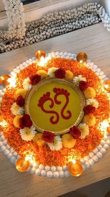 Simple Flower Rangoli Ganpati, Flower Border Rangoli Design, Flower Design Rangoli Beautiful, Rangoli Of Flowers For Diwali, Simple And Beautiful Rangoli Designs, Beautiful Diwali Rangoli, Simple Rangoli With Flowers, Simple Rangoli Designs With Flowers, Rangoli Ideas With Flowers