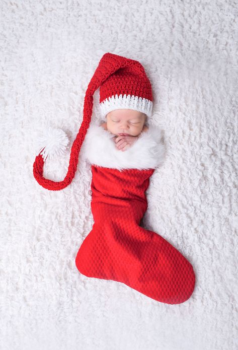 Holiday Baby Pictures, Newborn Christmas Pictures, Baby Holiday Photos, Baby Christmas Photography, Newborn Christmas Photos, Christmas Baby Pictures, Baby Boy Newborn Pictures, Baby Milestones Pictures, Baby Christmas Photos