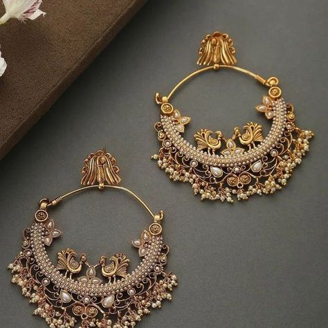 #earrings #diamondearrings #goldearrings #silverearrings #earringscollection #jhumkas #jhumka #jhumkis #jhumkies #jhumka Diamond Rings Design, Golden Necklace, Golden Jewelry, Earrings Collection, Jewelry Lover, Golden Hour, Luxury Jewelry, Ring Earrings, Jewelry Sales