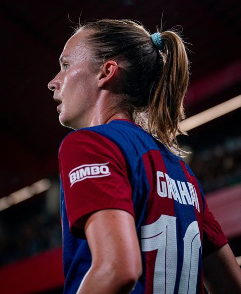 Caroline Graham Hansen, Women’s Soccer, Womens Football, Football Wallpaper, Professional Women, Fc Barcelona, Barcelona, Soccer, Football