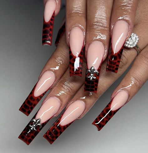 Nails With Red And Black, Red Croc Nails, Croc Nail Design, Acrylic Nails With Red, Croc Nails, Nails With Red, Short Acrylics, Short Acrylic, Short Acrylic Nails Designs