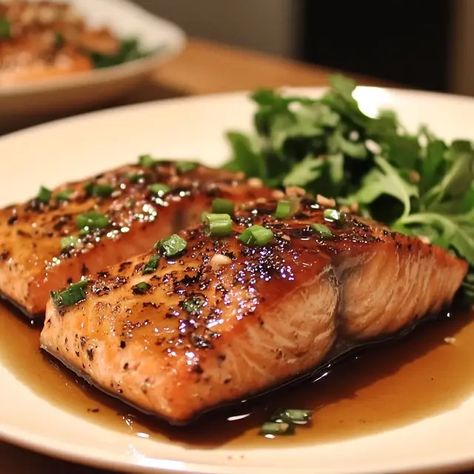 Ginger Soy Glazed Salmon - Recipes Time Ginger Salmon Recipes, Soy Glazed Salmon, Ginger Salmon, Salmon Glaze Recipes, Sweet Glaze, Glazed Salmon, Salmon Recipes, Soy Sauce, Ginger