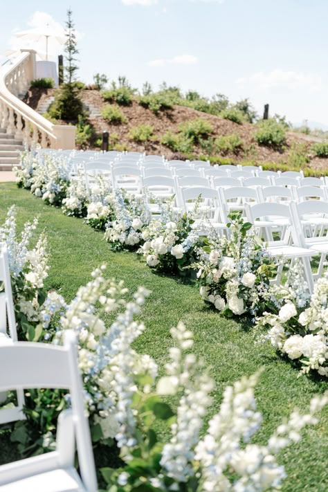 Hydrangea Bouquet Wedding Bridesmaid, White Garden Flowers Wedding, Blue And White Wedding Aisle Flowers, Blue And White Flowers For Wedding, White Wedding Florals Ceremony, Summer Wedding White Flowers, Hydrangeas At Wedding, Blue Snapdragon Flowers, Magnolia And Hydrangea Wedding