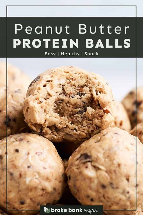 These peanut butter protein balls are a simple, healthy, and satisfying snack that provides a boost of energy throughout the day. They're quick to make, packed with nutrients, and incredibly easy to customize. Protein Balls Low Calorie, Low Calorie High Protein Snacks, Protein Balls Recipe, Peanut Butter Protein Balls, Workout Quick, Protein Balls Recipes, Healthy Protein Snacks, High Protein Low Calorie, Lost 100 Pounds