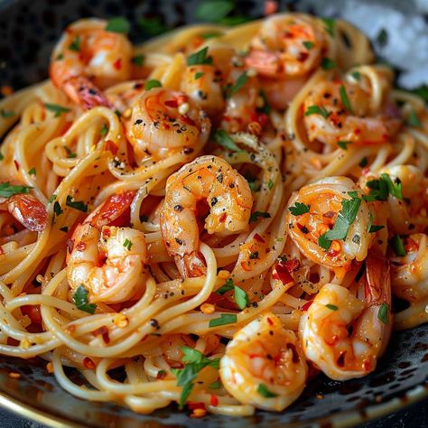 Discover a quick 20-minute Bang Bang Shrimp and Pasta recipe with a creamy, spicy sauce. Perfect for any night or special occasion. Spicy Shrimp And Pasta, Shrimp Benefits, Bang Bang Shrimp Pasta, Shrimp And Pasta, Fish Pasta, Pasta Varieties, Swirl Cheesecake, Bang Bang Shrimp, Fresh Fruit Salad