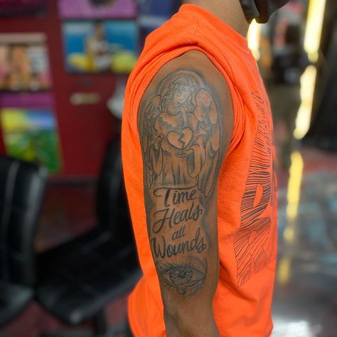 Rip Shoulder Tattoo Men, Men’s Upper Arm Tats, Quarter Sleeve Tattoo For Men Shoulder, Best Half Sleeve Tattoos Men Upper Arm, Upper Shoulder Tattoo Men Ideas Design, Black Men Shoulder Tattoo Ideas Quarter Sleeve, Shoulder Tattoo Men Ideas, Men’s One Arm Sleeve, Upper Shoulder Tattoo Men