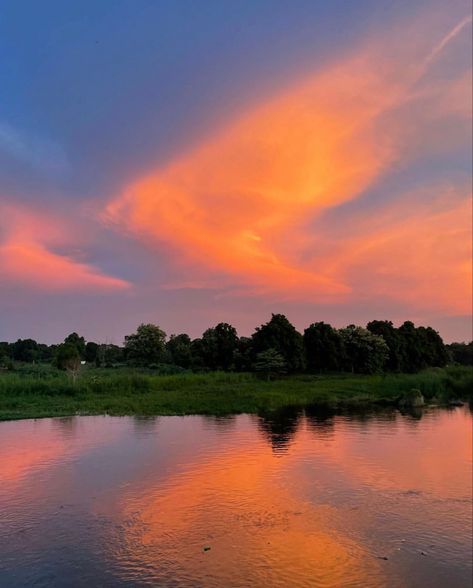 River Nile
South Sudanese 
South Sudan 
Sunsets Nile River Sudan, South Sudan Aesthetic, South Sudanese, Continents And Countries, River Nile, Waka Waka, South Sudan, African Continent, Reference Pics