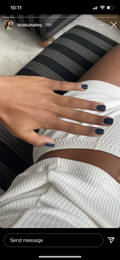 Italian Summer Nails 2023, French Manicure Pale Skin, Short Nails Long Fingers, Dark Blue Nail Inspo Short, Navy Nails Gel, Dark Blue And White Nails Short, Navy Gel Nails Short, Dark Shellac Nails, Dark Nails For Summer