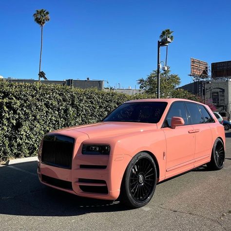 Luxury Squad💎💸 on Instagram: “Peach colored cullinan! Rate it 1-10🔥 done by @rdbla cool how the color looks much different under the sun opposed to the shade🤟 Follow:…” Peach Rolls, Car Flicks, Los Toys, Billionaires Row, Cars Rolls Royce, Car Dream, Luxury Cars Rolls Royce, Rolls Royce Cullinan, Car Deco